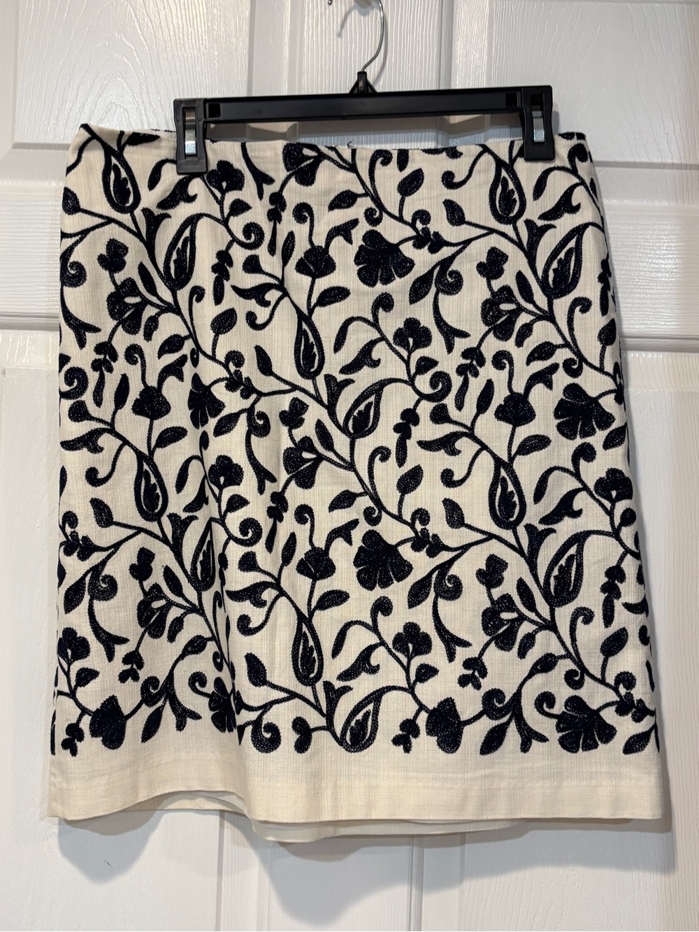 Talbots Cream Skirt with Black Floral Embroidery